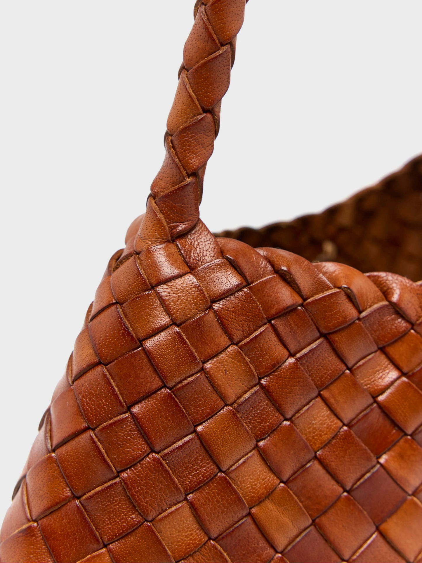 Jada Handcrafted Bag in Tan