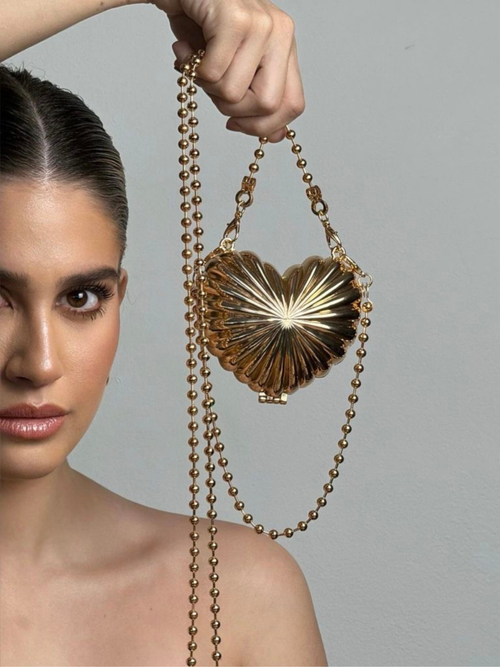 Amour Clutch in Golden