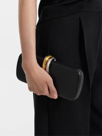 Iris Clutch