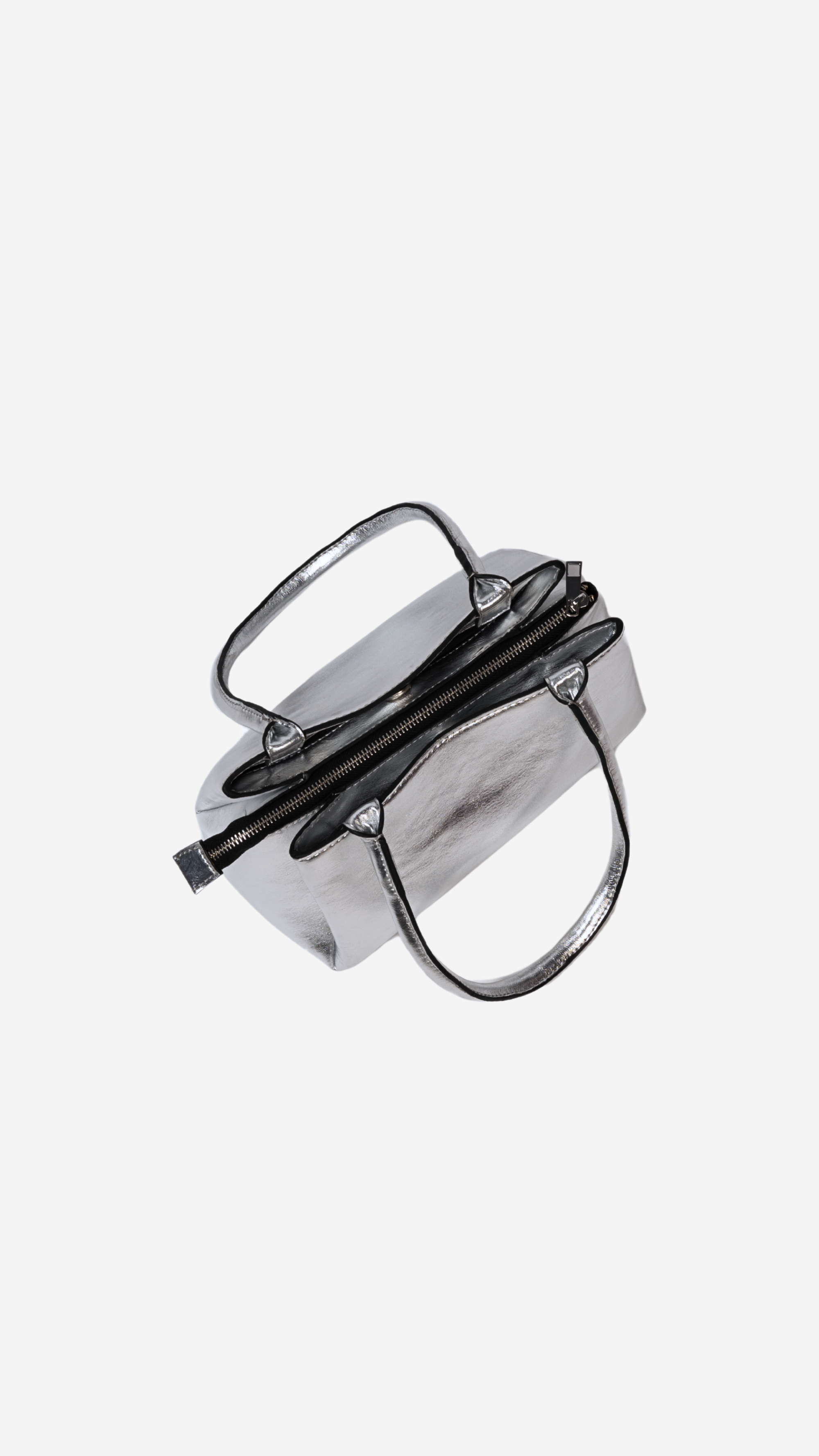 Zoro Shoulder Bag in Silver