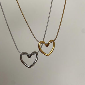 Amour Necklace