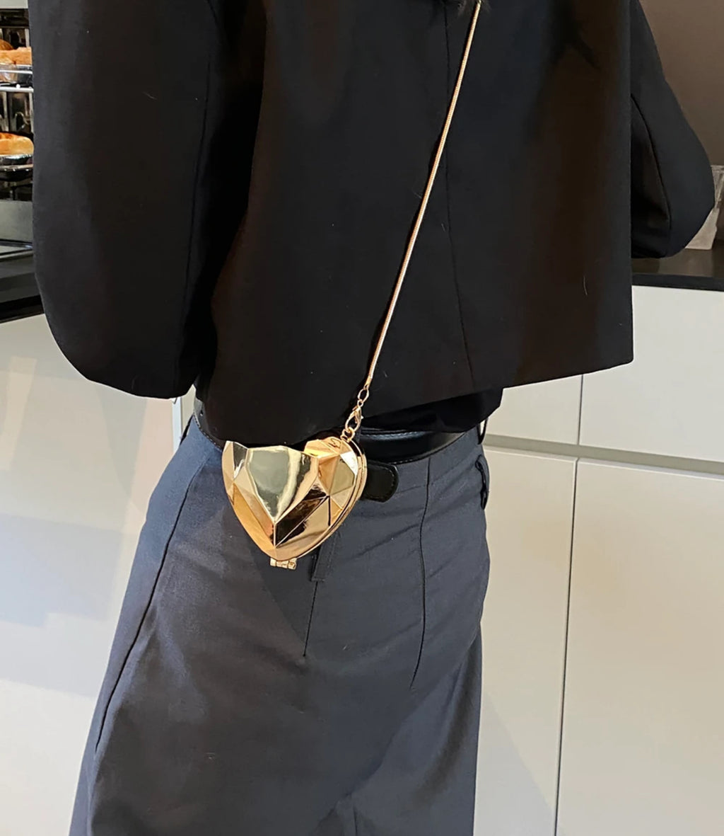 Alora Clutch in Golden