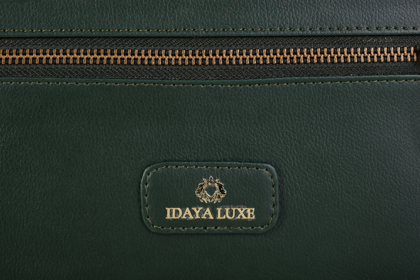 Luna Vanity Case in Bottle Green